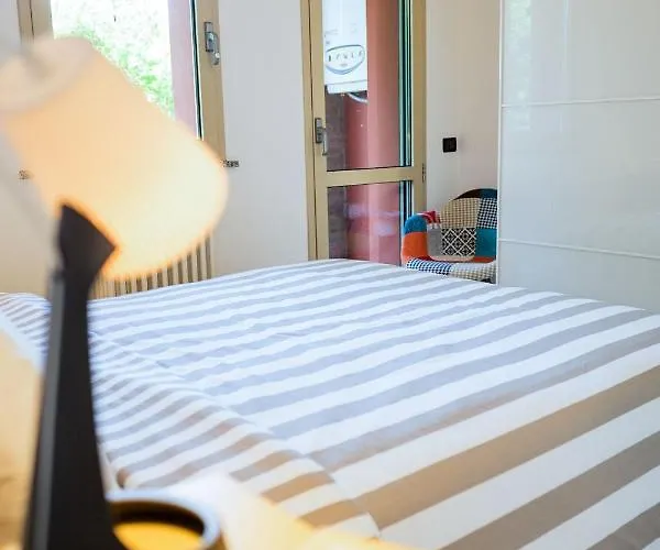 Buro Il Viaggiatore * Parma